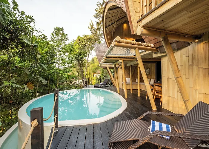 Jungleight Bali Otel *